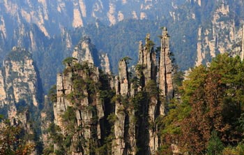 長沙出發(fā)到黃龍洞、張家界森林公園、天門山、鳳凰五日游
